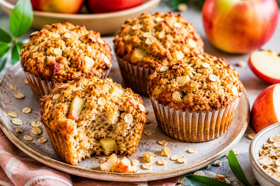 Muffins aux pommes et flocons d'avoine moelleux pour une collation anti coup de barre